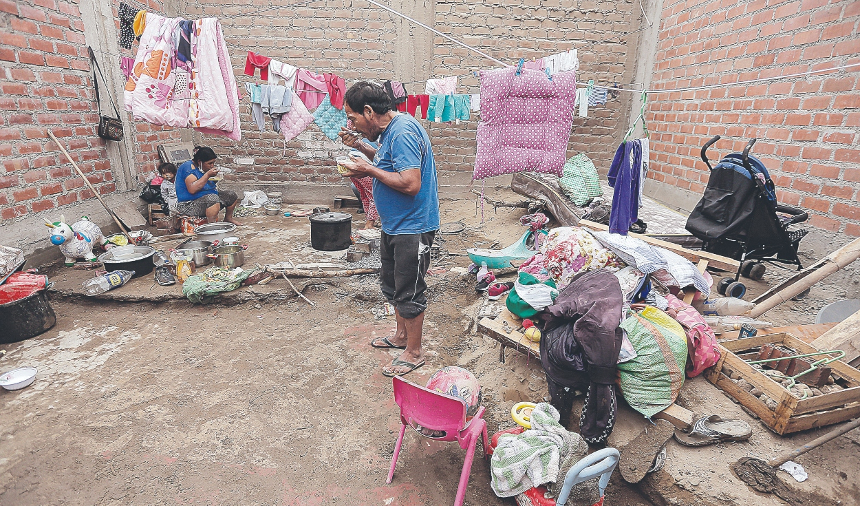 About 6 out of 10 Peruvians are poor or one step away from being poor