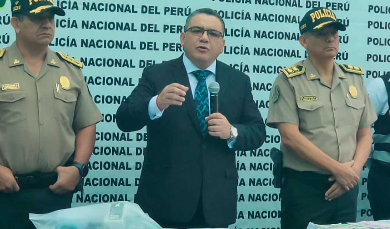 
                                 Santiváñez da sus primeras declaraciones como ministro: 