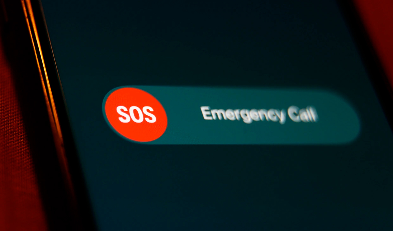 
                                 Aprende cómo configurar tu teléfono para que pida ayuda rápidamente en casos de emergencia 
                            