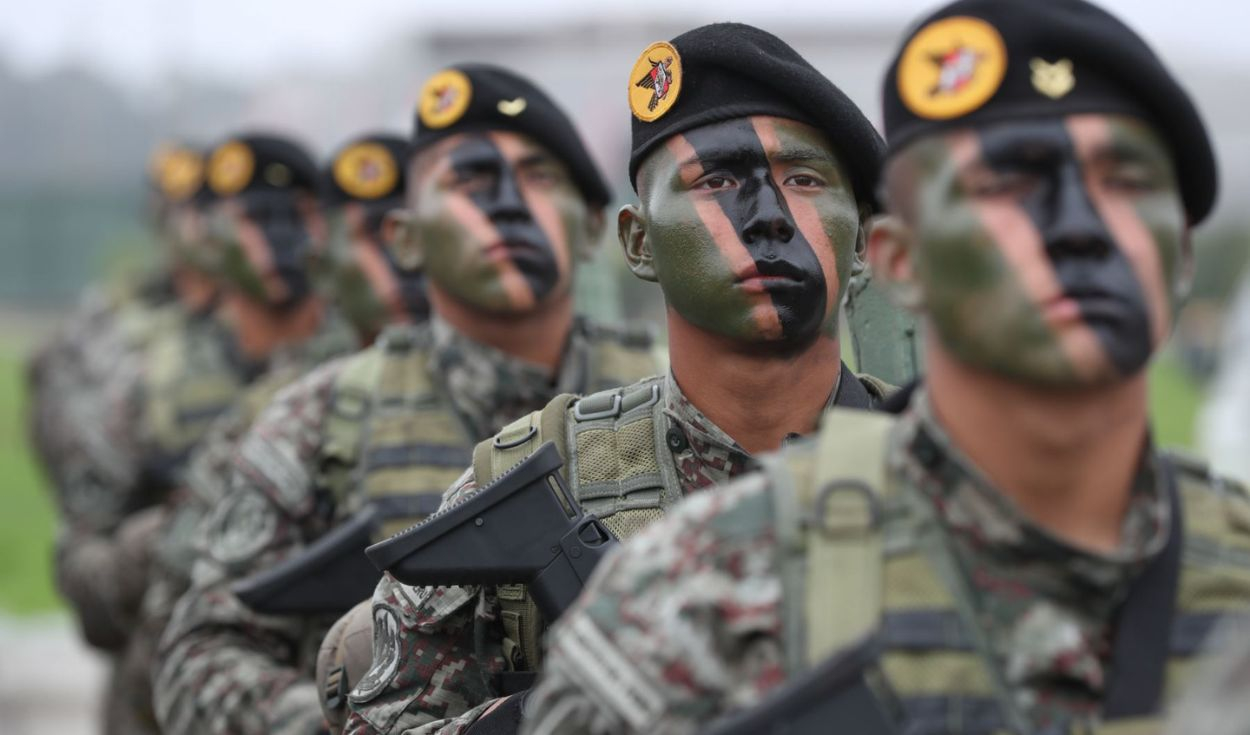 
                                 Sueldo de un militar en Perú: esto es lo que gana en promedio un oficial militar del Ejército peruano 
                            