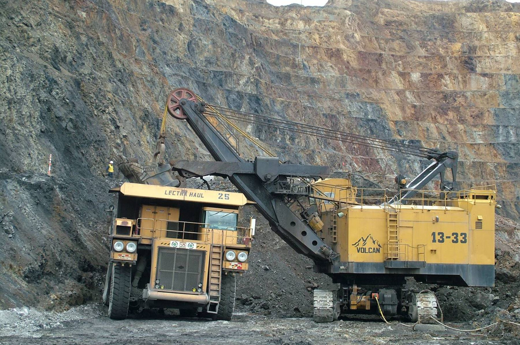 Southern Perú parent company rules out starting construction of Tía María in 2024