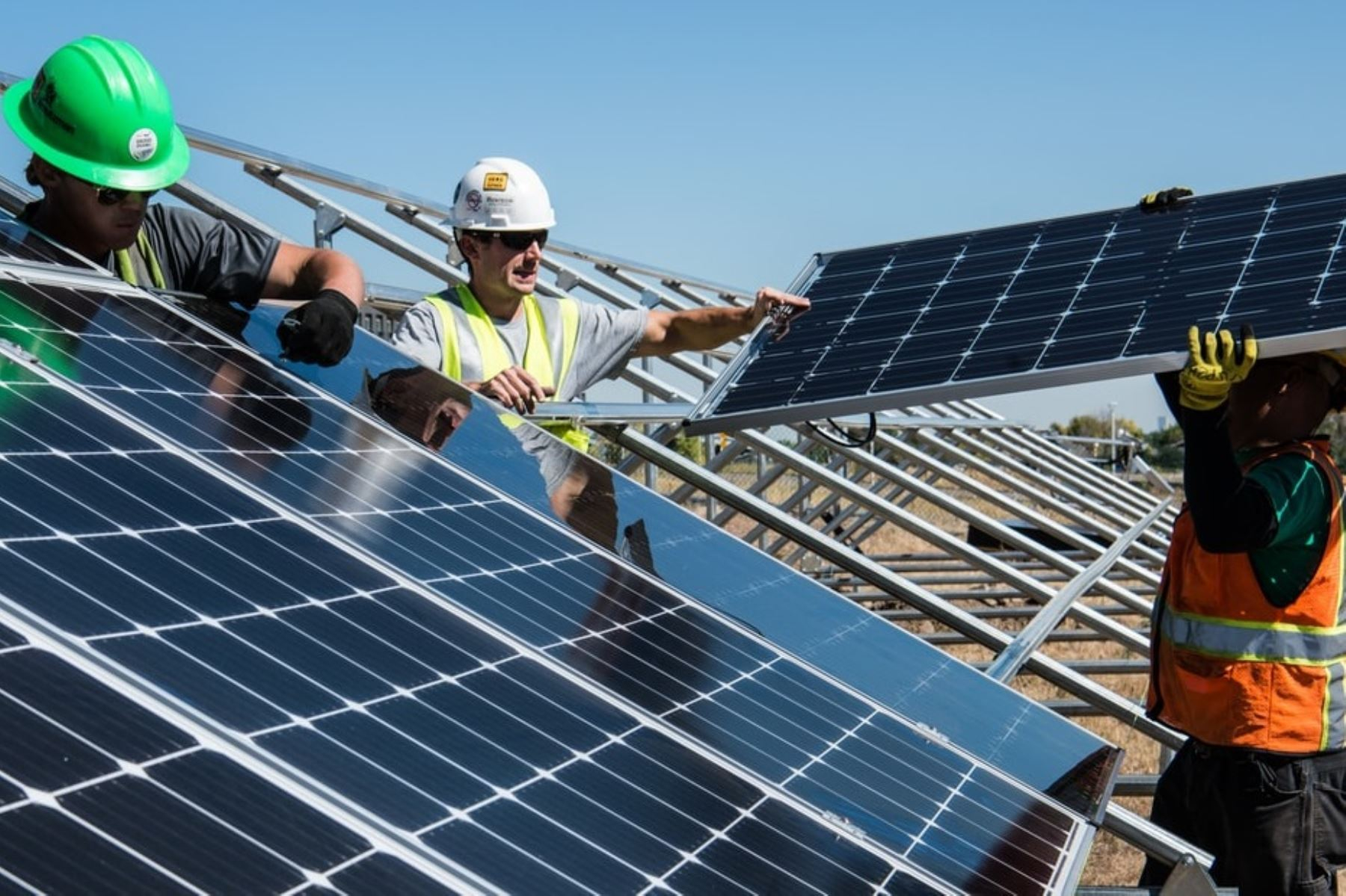 Electricity generation: between separating power from energy and having more renewable sources in Peru