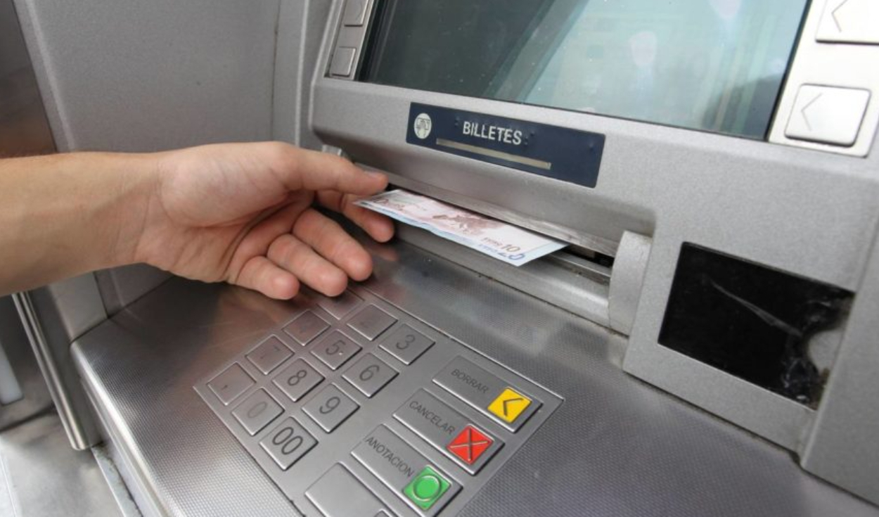 Have you received counterfeit bills from the ATM?  Learn what you can do to change them
