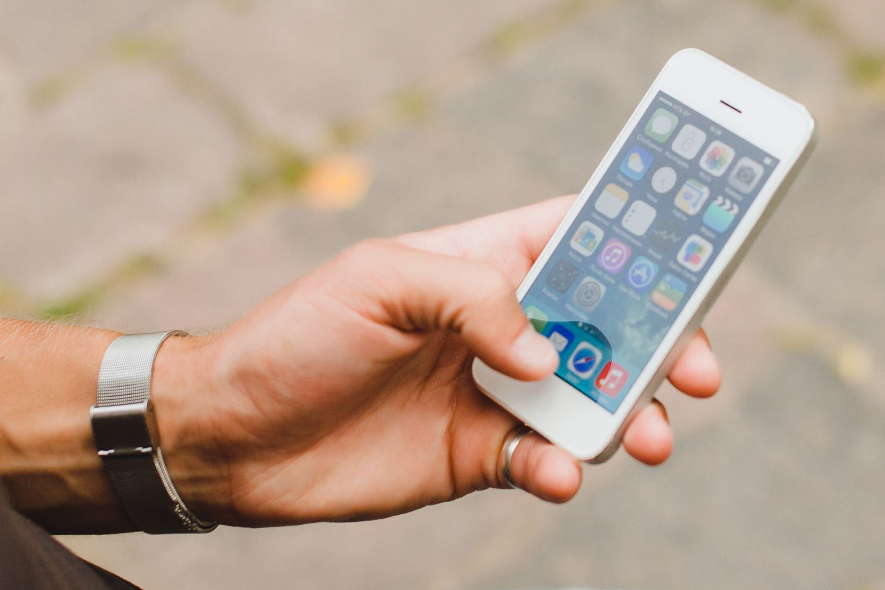 Mobile applications must have a complaints book