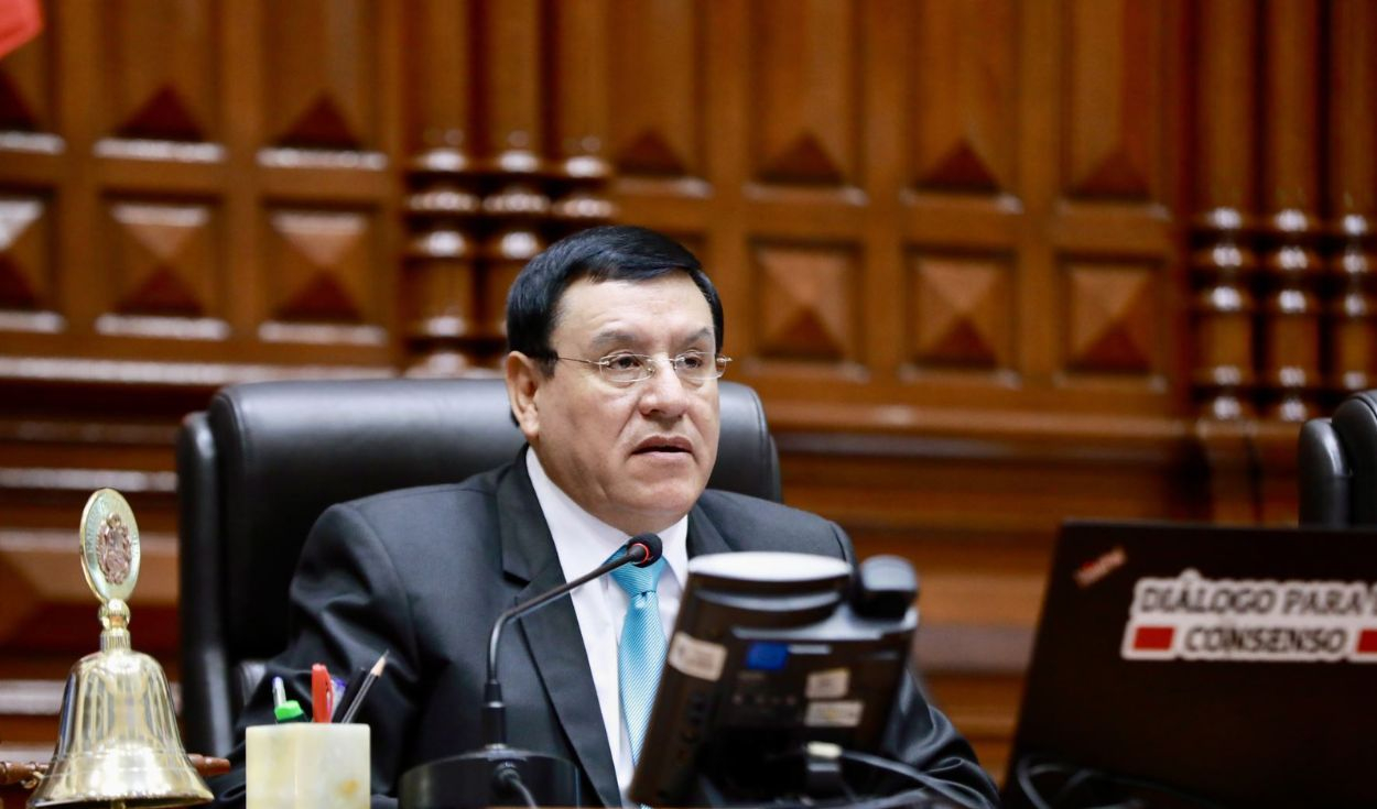 
                                 Alejandro Soto cierra la legislatura y aclara que Comisión Permanente verá 