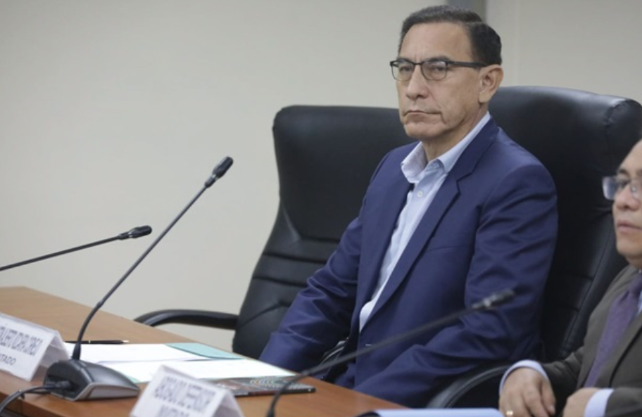 
                                 Procuraduría pide a la Fiscalía reabrir investigación contra Martín Vizcarra por caso pruebas rápidas 
                            