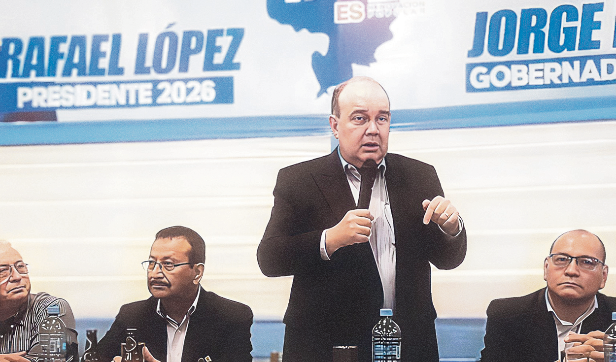 
                                 Rafael López Aliaga descuida Lima por precampaña 
                            