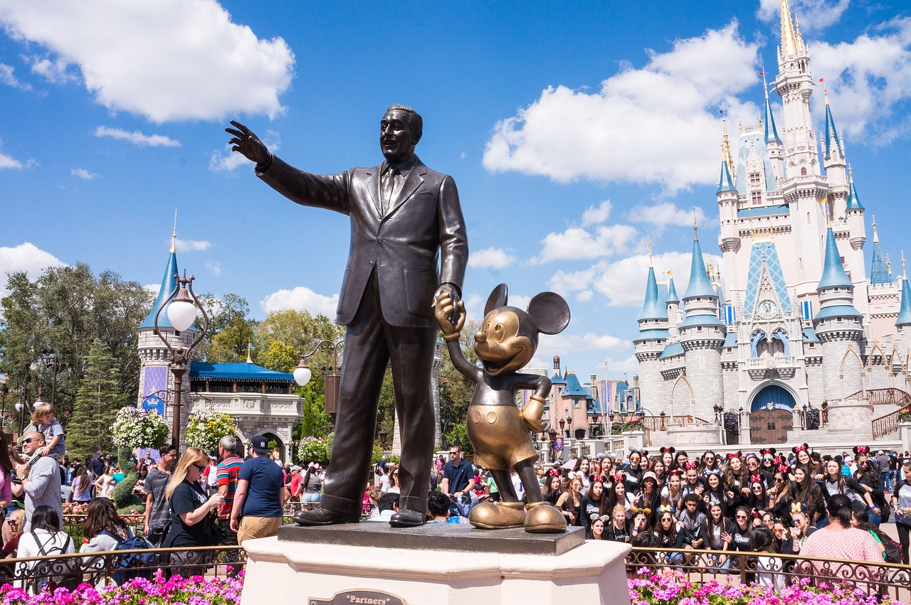 Disney y Ron DeSantis ponen fin a disputa legal con un acuerdo de 17.000 millones de dólares