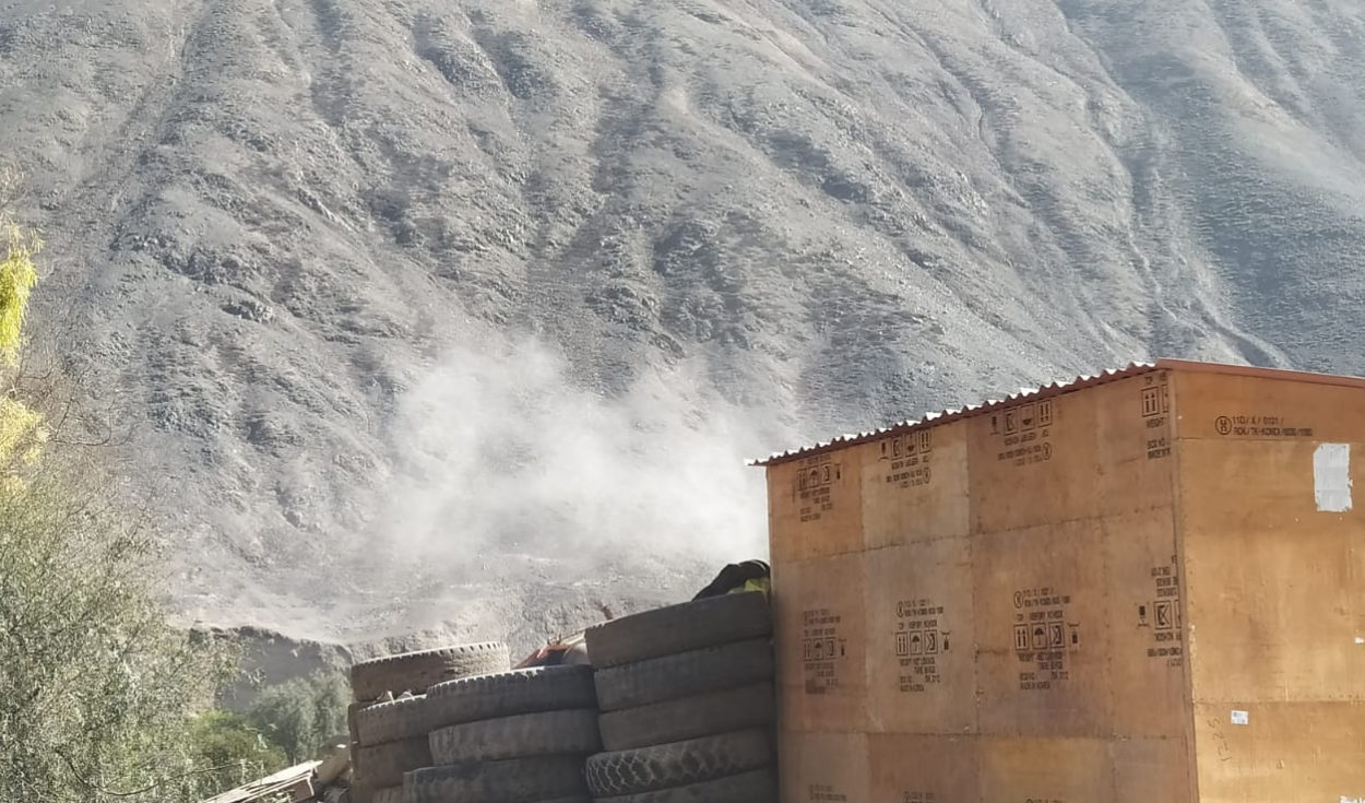 
                                 Sismo en Arequipa: carreteras bloquedas, deslizamientos de cerros, viviendas derrumbadas y zonas más afectadas 
                            