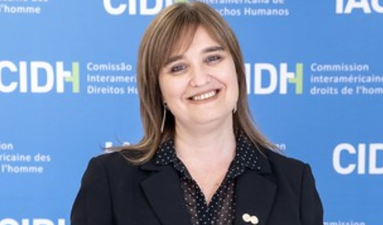 
                                 Comisionada de la CIDH sobre Ley de Amnistía: Si se aprueba sería un nuevo desacato a la Corte IDH 
                            