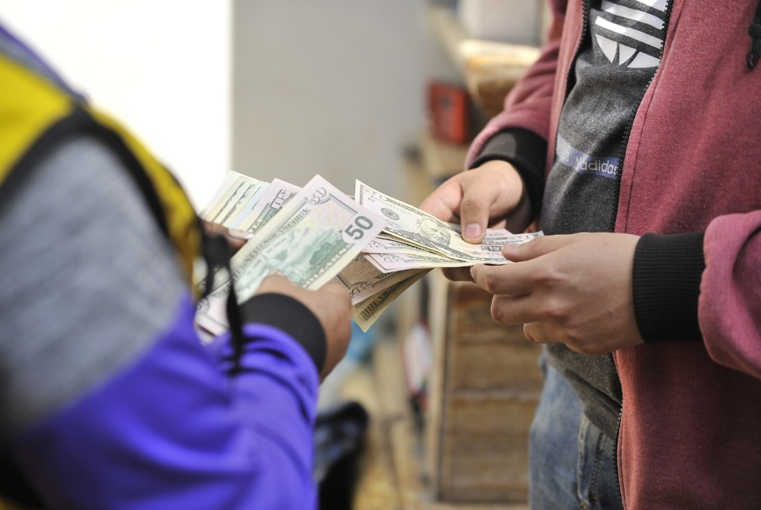 Exchange rate fell today, Thursday, June 20, to S/3.8050