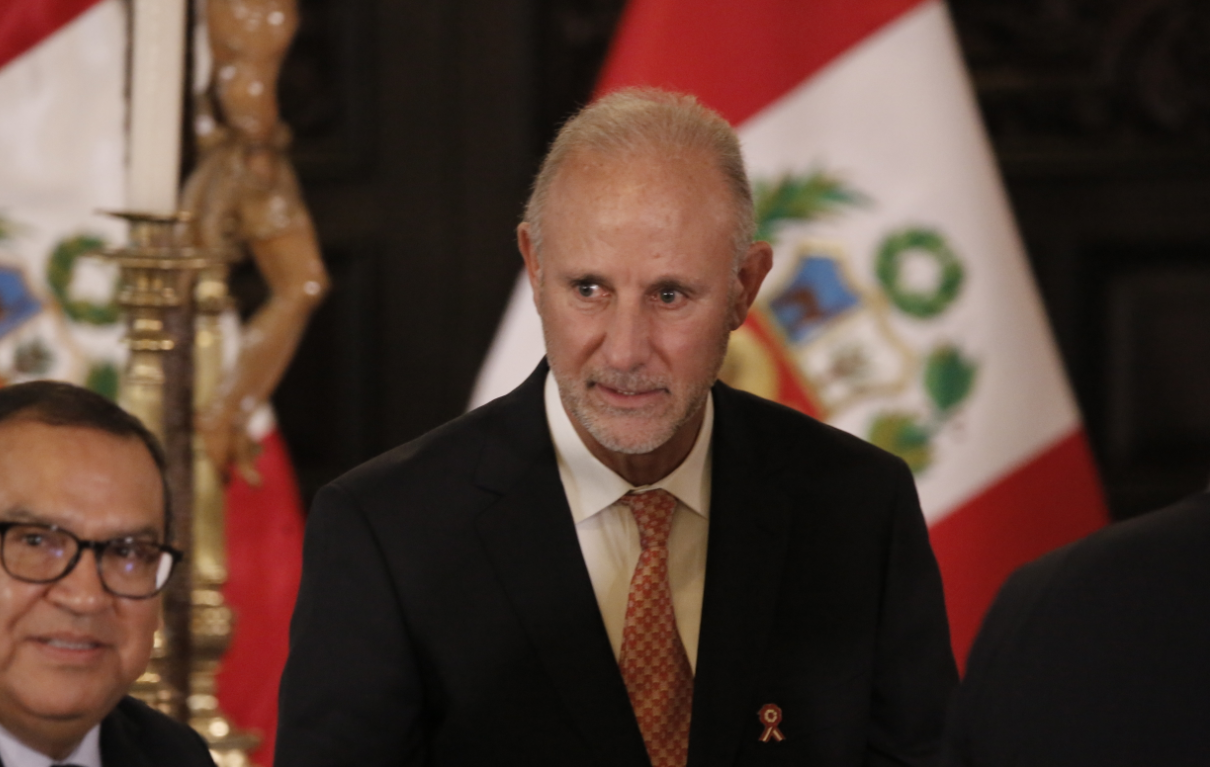 
                                 Canciller González-Olaechea reclamó al embajador de Canadá por cuestionar proyectos del Congreso sobre ONG 
                            