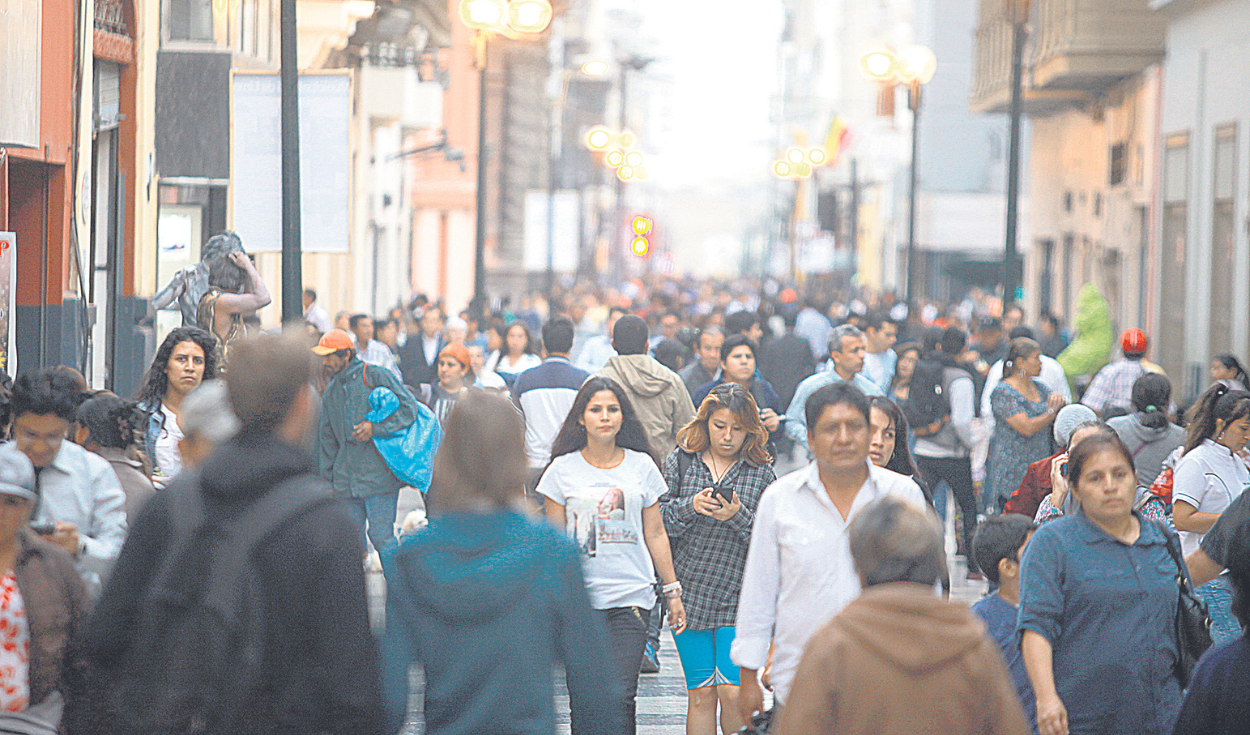 
                                 Pretensión salarial promedio en el Perú se ubica en S/3.033 
                            