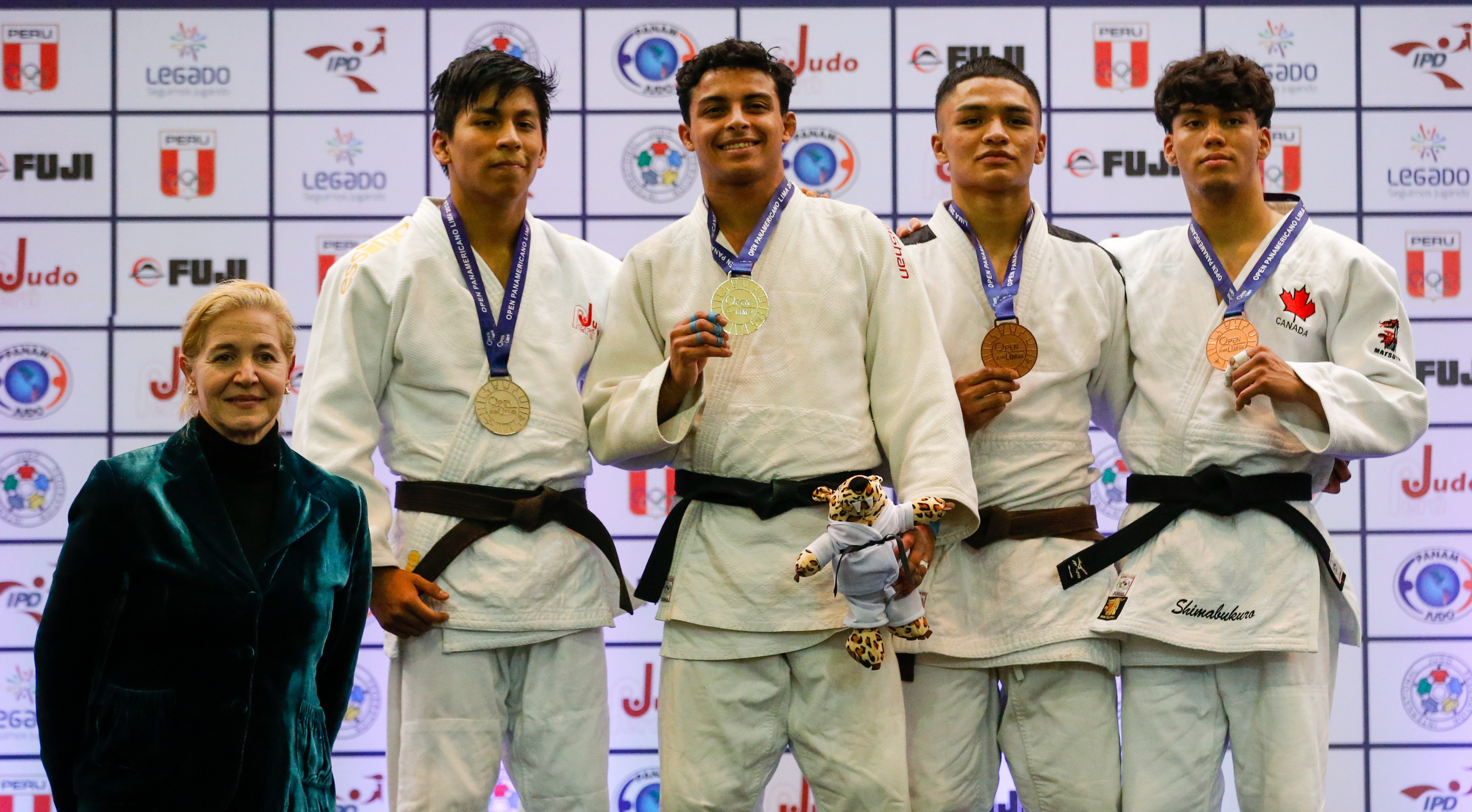 
                                 Perú ganó cinco medallas en el primer día del Open Panamericano Lima 2024 
                            