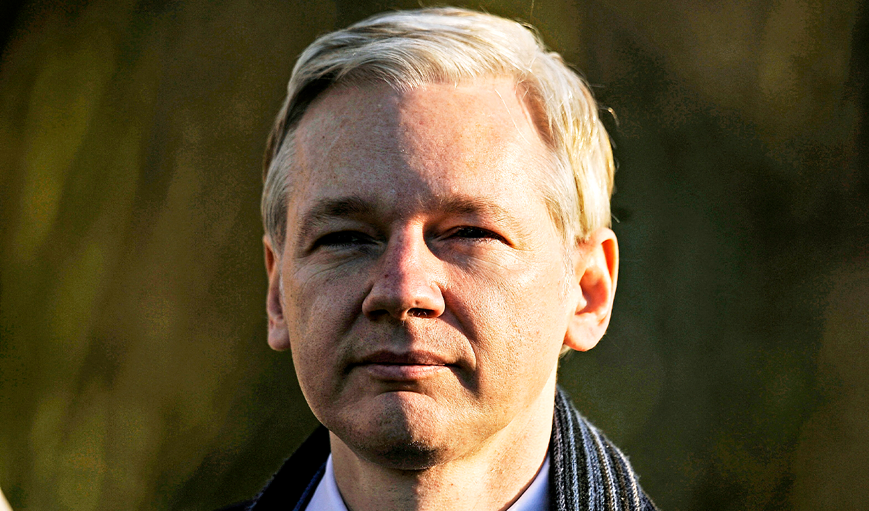 
                                 Julian Assange logra acuerdo con Gobierno de Biden y le permitiría evitar la cárcel en EE. UU. 
                            