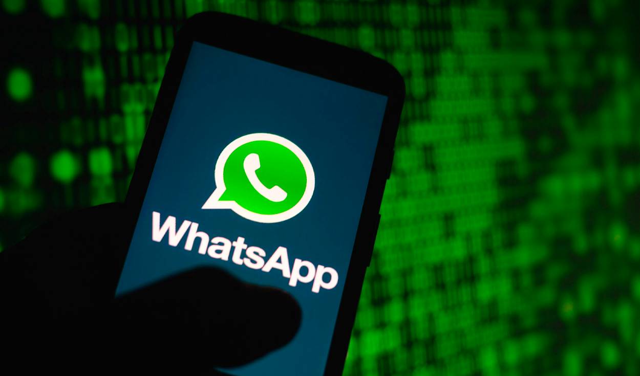 
                                 WhatsApp sufre caída: miles reportan problemas para enviar mensajes en la app 
                            
