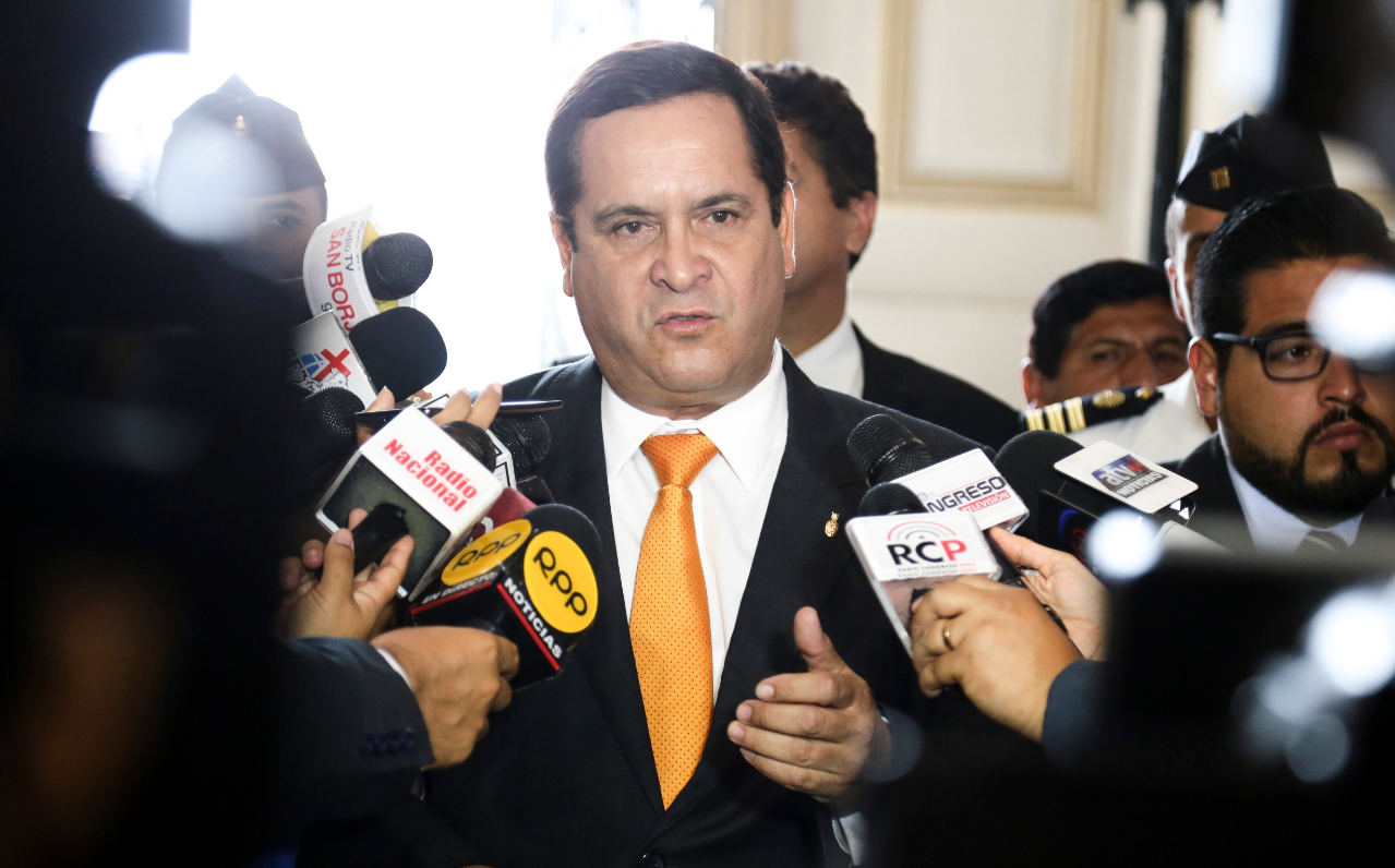 
                                 Gobierno nombra a Luis Iberico como nuevo embajador de Perú en España 
                            