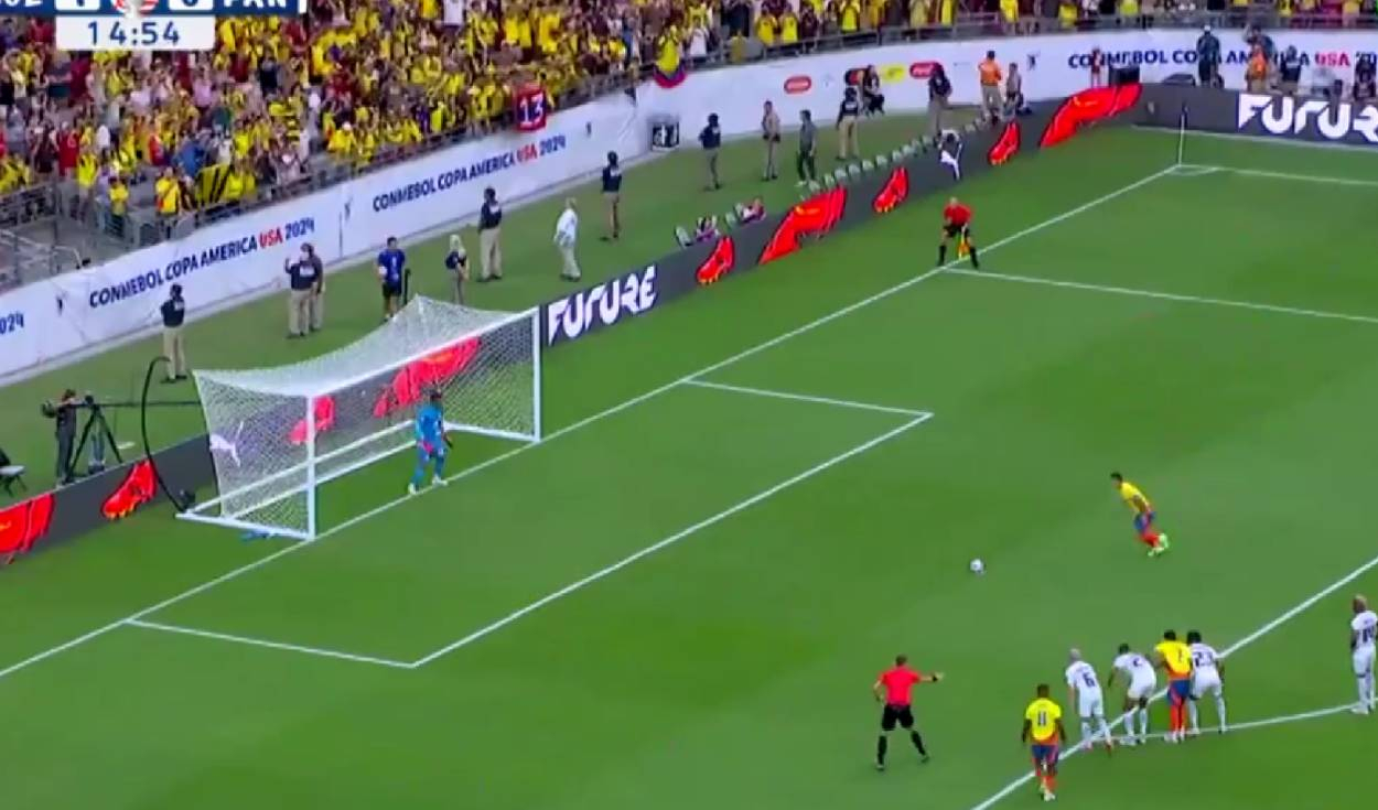 
                                 James Rodríguez anotó un golazo de penal: así fue su primer gol con Colombia en la Copa América 
                            