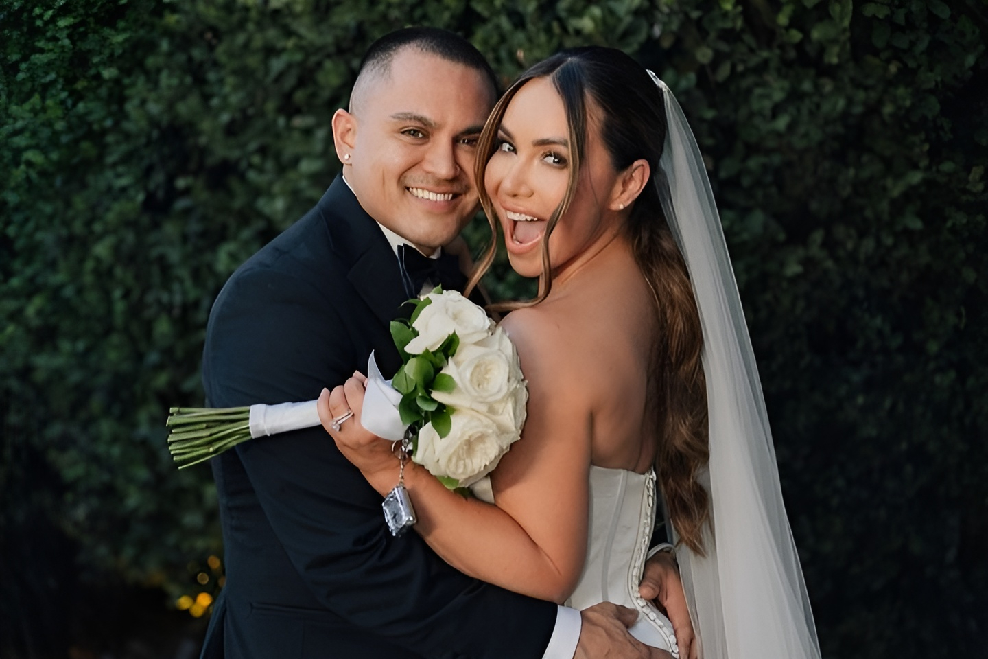 
                                 Chiquis Rivera confirma que sí se casó con Emilio Sánchez: así fue su boda íntima en Las Vegas 
                            