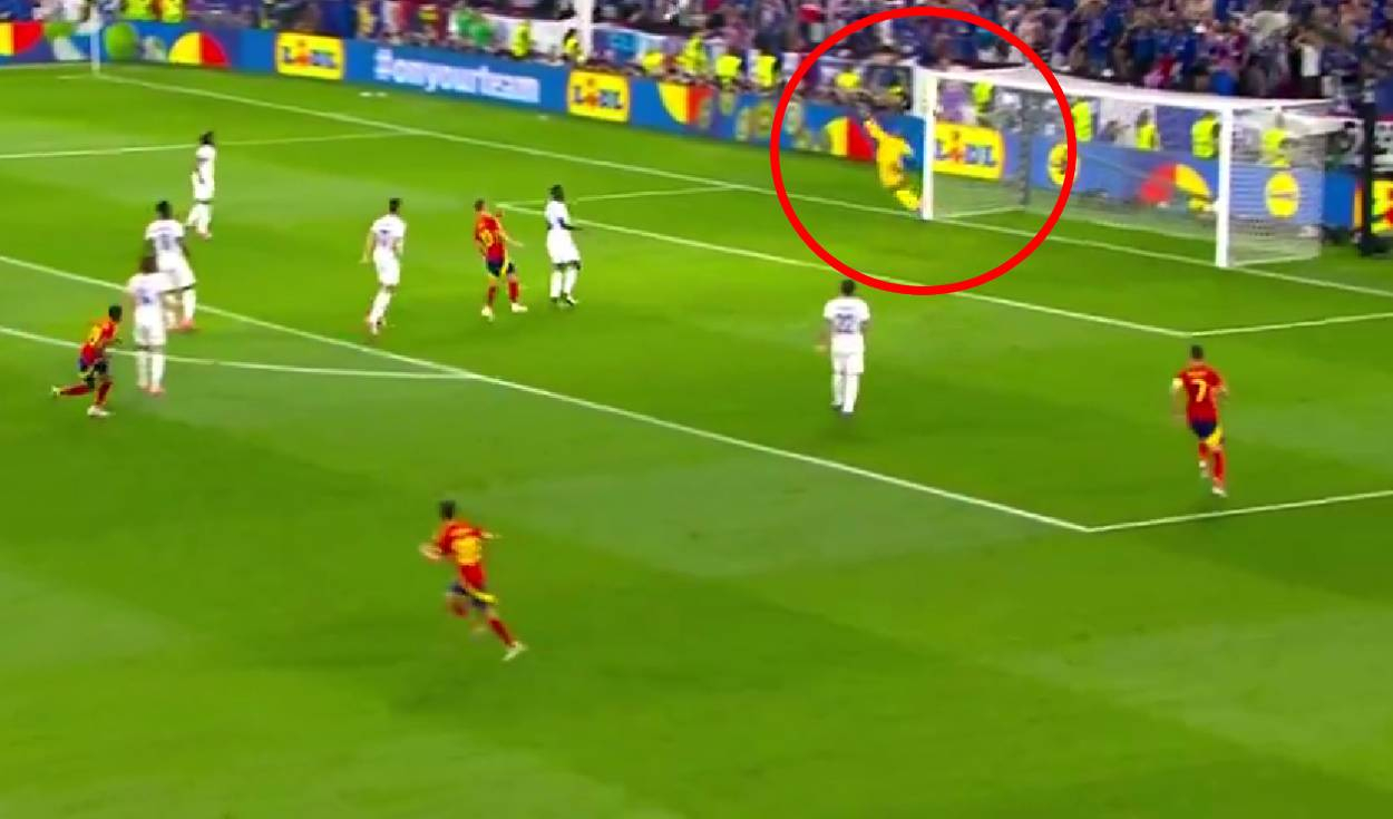 
                                 ¡El gol de la Eurocopa! Lamine Yamal la clavó en el ángulo para poner el 1-1 de España ante Francia 
                            