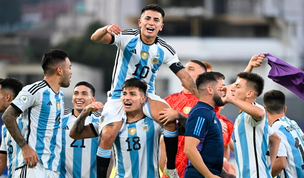 
                                 Argentina en los Juegos Olímpicos 2024: convocados, fixture y partidos del fútbol masculino 
                            