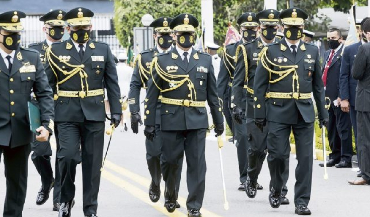 
                                 Cambios en la PNP: Ministerio del Interior dispone que 10 generales vayan a otras unidades 
                            