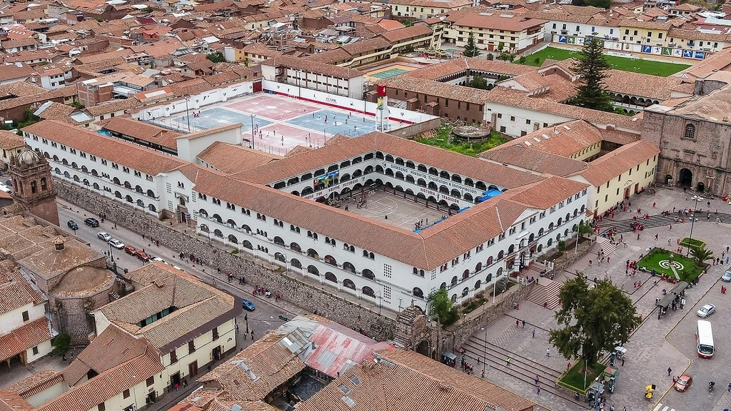 Colegio en Cusco