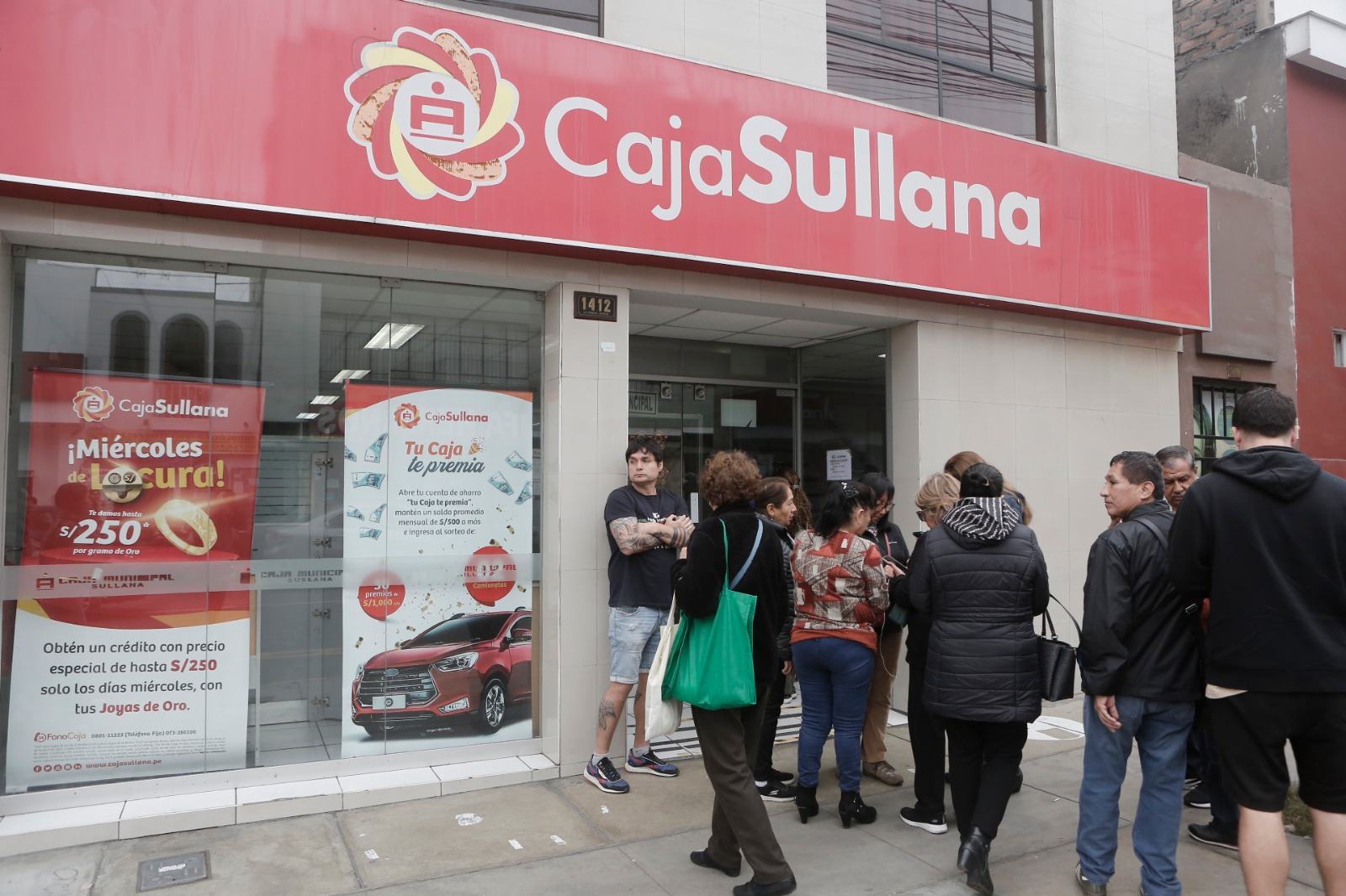 
                                 Caja Sullana será absorbida: descartan corrida de casi 1 millón de clientes 
                            