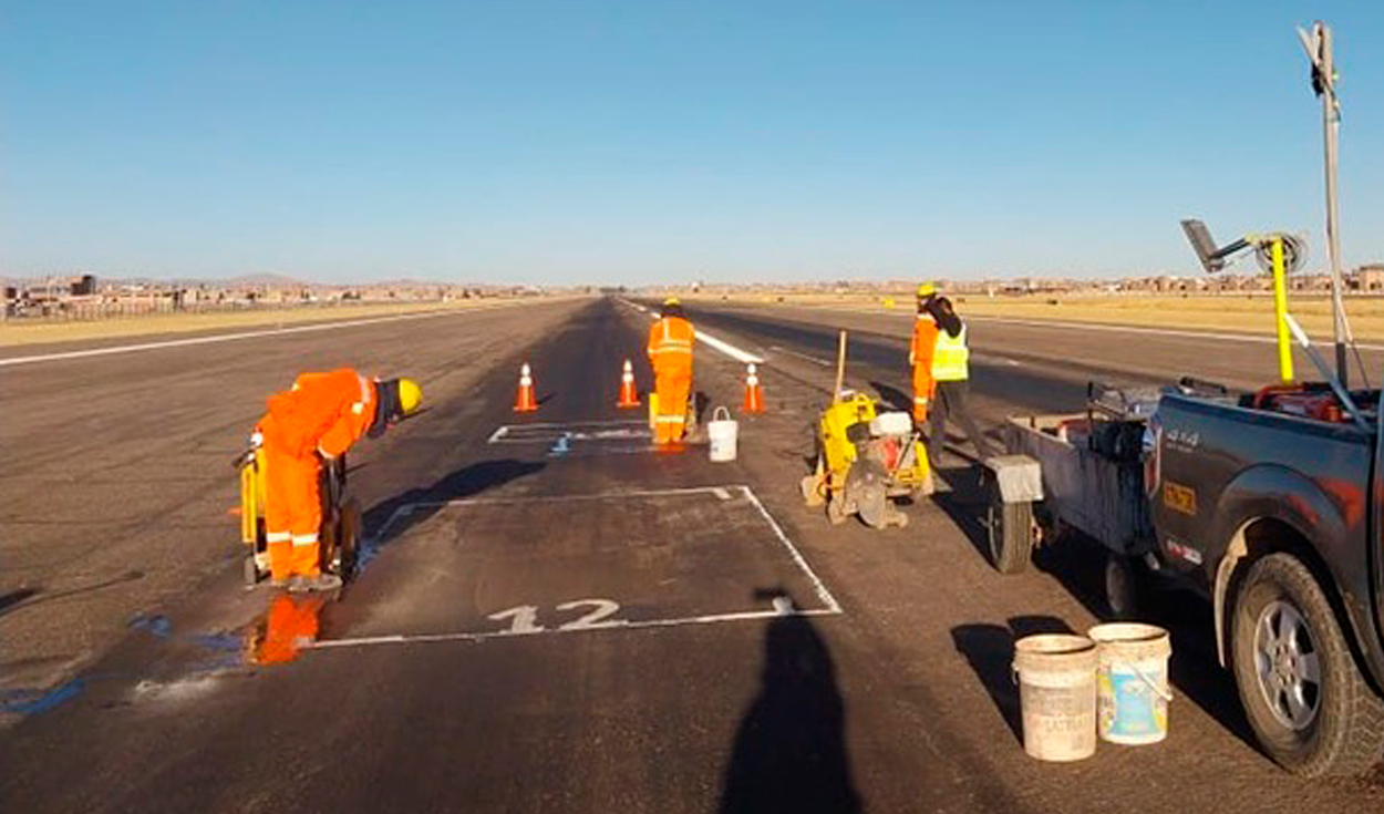 
                                 Aeropuerto de Juliaca: MTC rehabilita pista de aterrizaje tras una semana de suspensión de vuelos 
                            