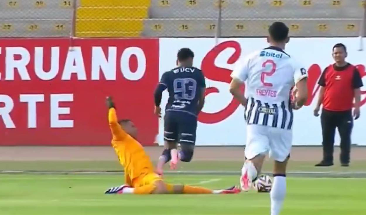 
                                 Exárbitro FIFA reveló si hubo penal o no contra Arley Rodríguez en el Alianza Lima vs. César Vallejo 
                            
