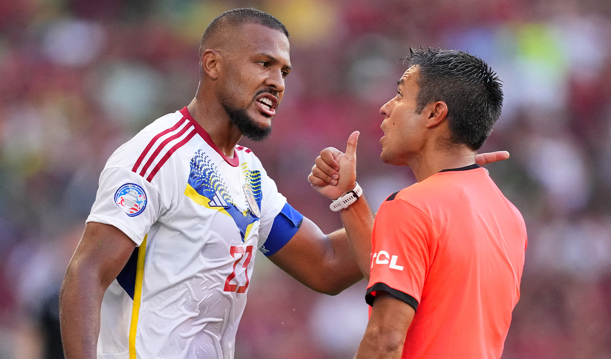 
                                 Salomón Rondón y la angustiante razón por la que no jugará con Pachuca tras volver de la Copa América 2024 
                            