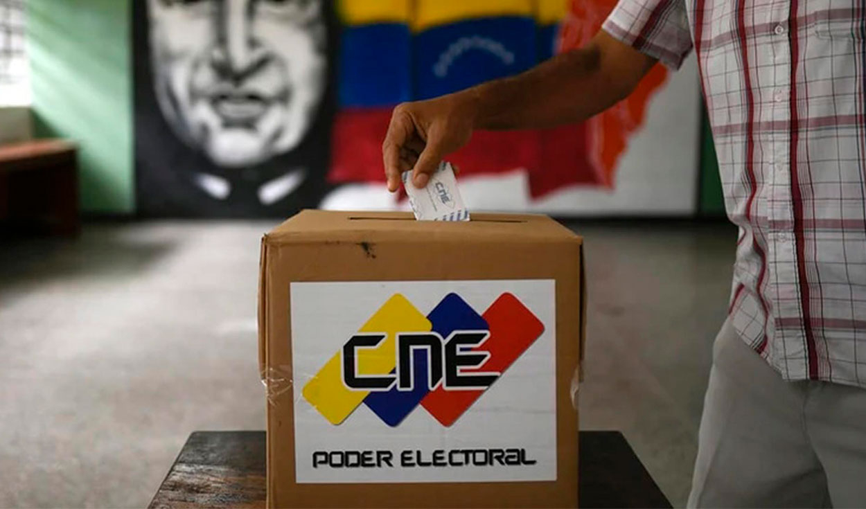 
                                 Elecciones Venezuela 2024: LINK para ver local de votación y registro para votar desde el extranjero 
                            