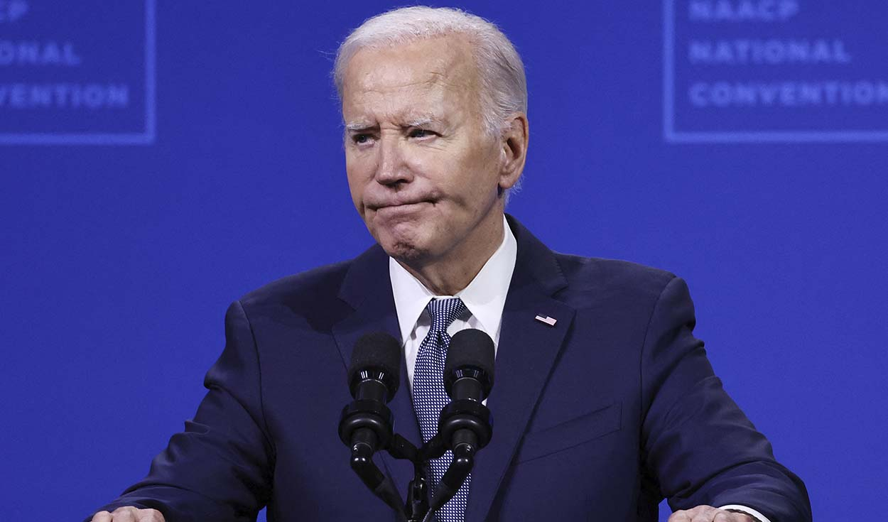 
                                 Joe Biden da positivo a COVID-19 y cancela acto electoral con latinos en Las Vegas 
                            