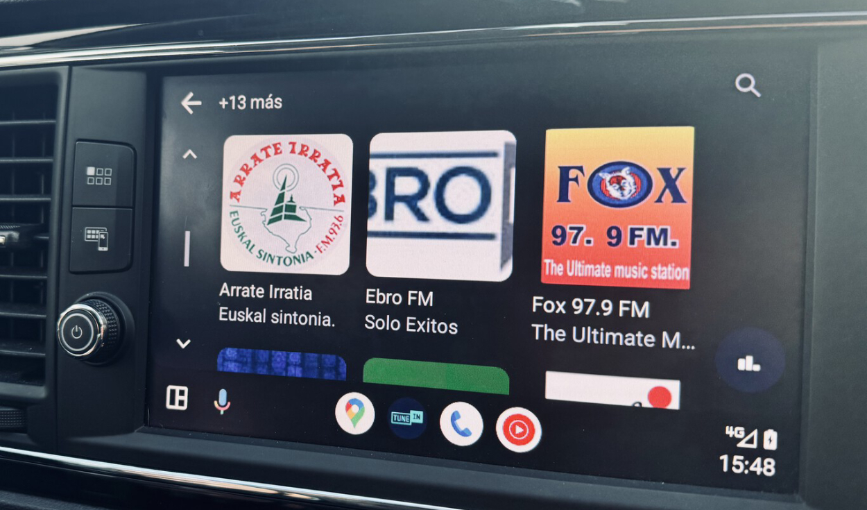 
                                 Android Auto está trabajando en una actualización que permitirá escuchar la radio FM del carro 
                            
