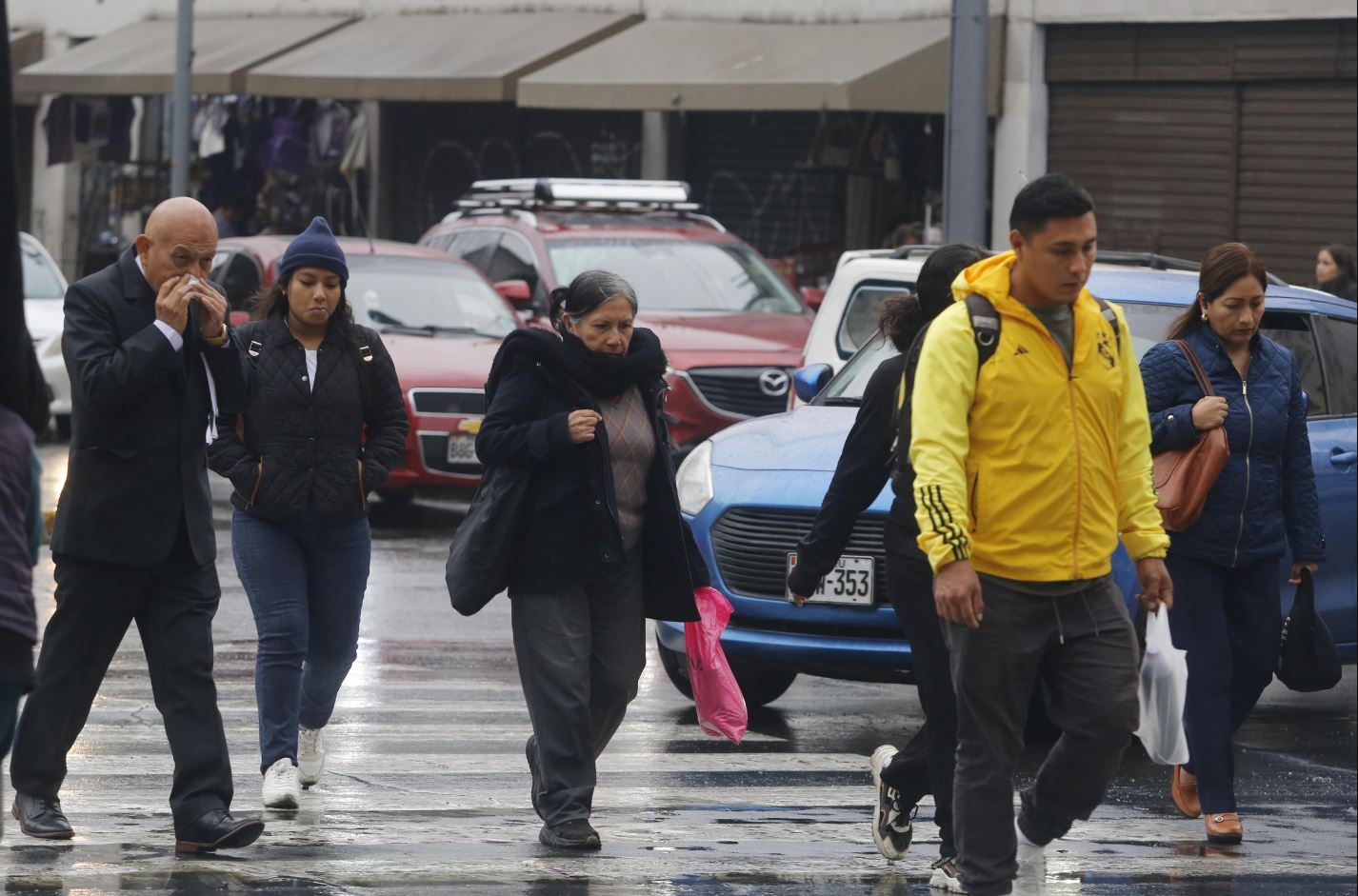 
                                 Temperatura bajará hasta los 11 °C en algunos distritos de Lima 
                            