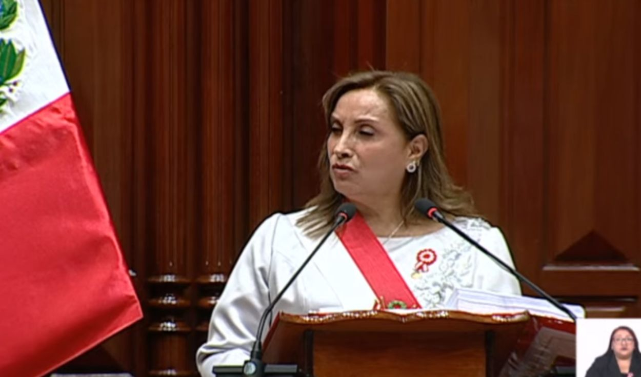 
                                 Dina Boluarte llama la atención a ministro de Justicia tras no entender parte de su mensaje: 