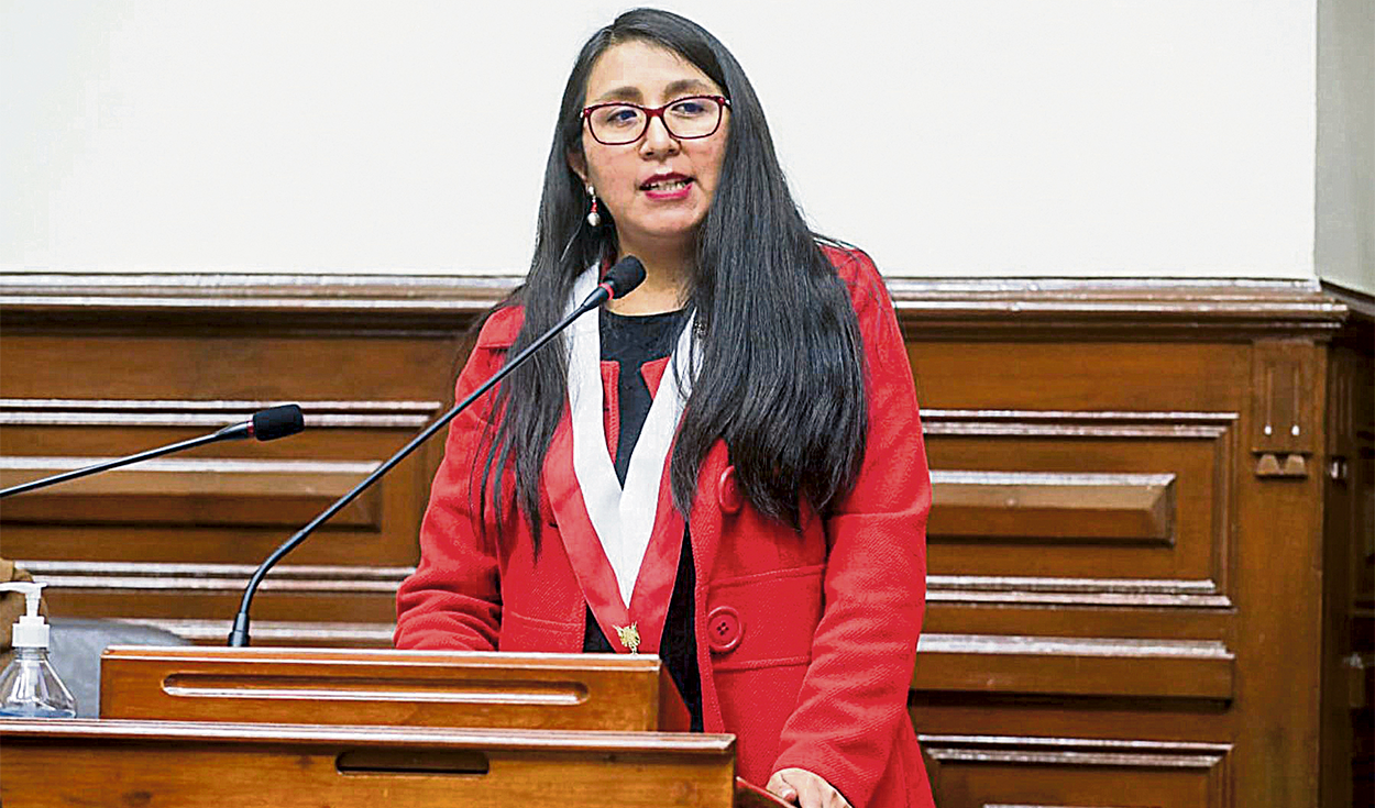 
                                 Ruth Luque sobre posición del Gobierno ante fraude electoral en Venezuela: 