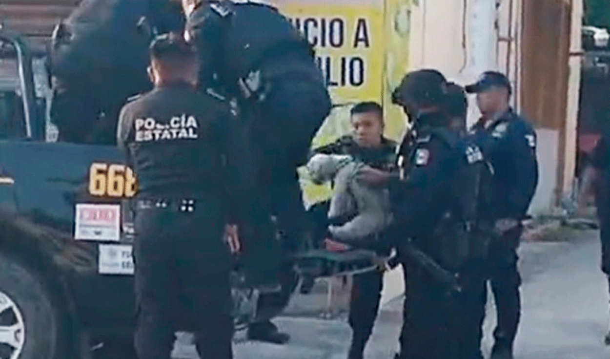 
                                 Policía captura a hombre, pero también lleva a su perro detenido y en redes bromean: “Firulais es cómplice” 
                            
