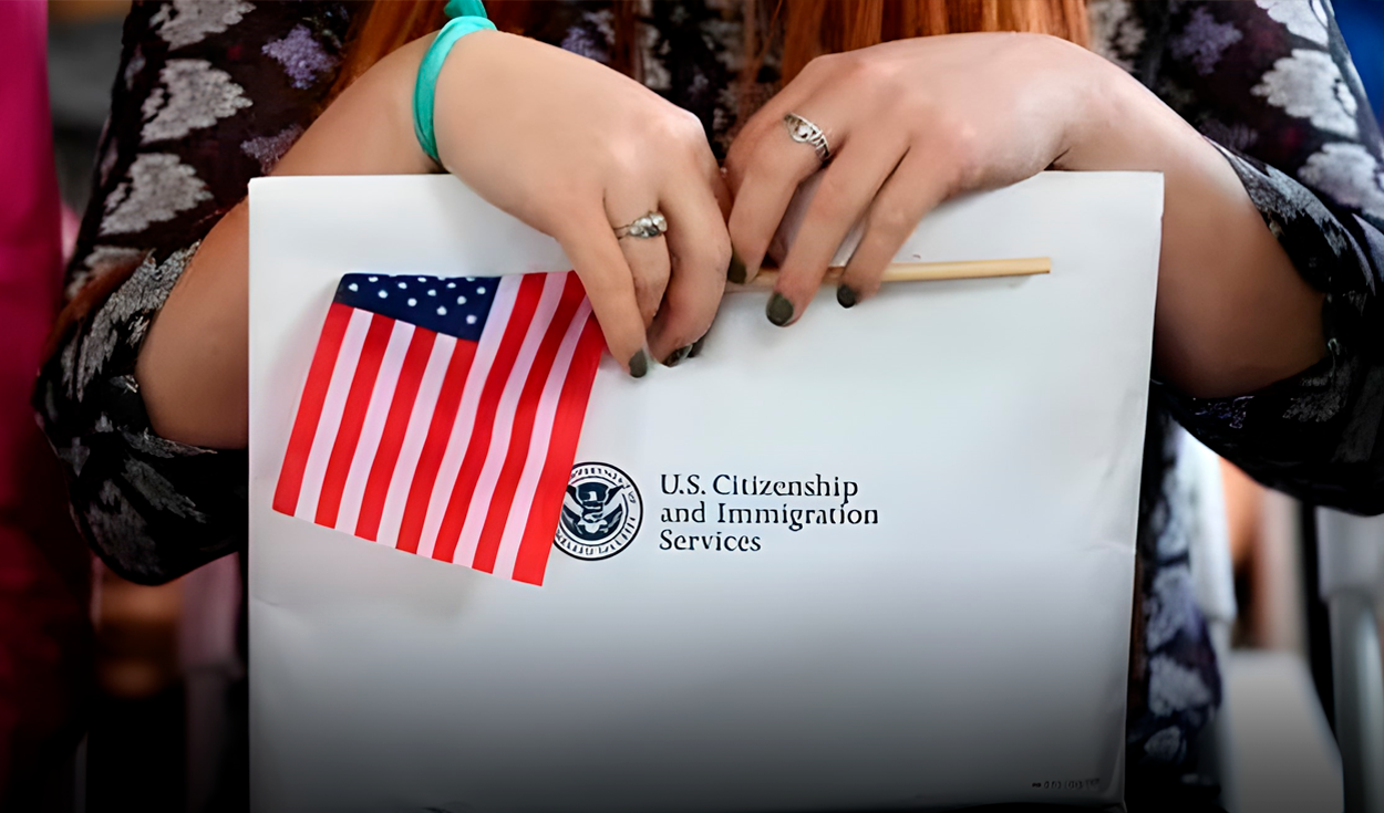 
                                 Ciudadanía americana 2024: REVISA cómo tramitar el certificado de naturalización en caso de robo en Estados Unidos 
                            