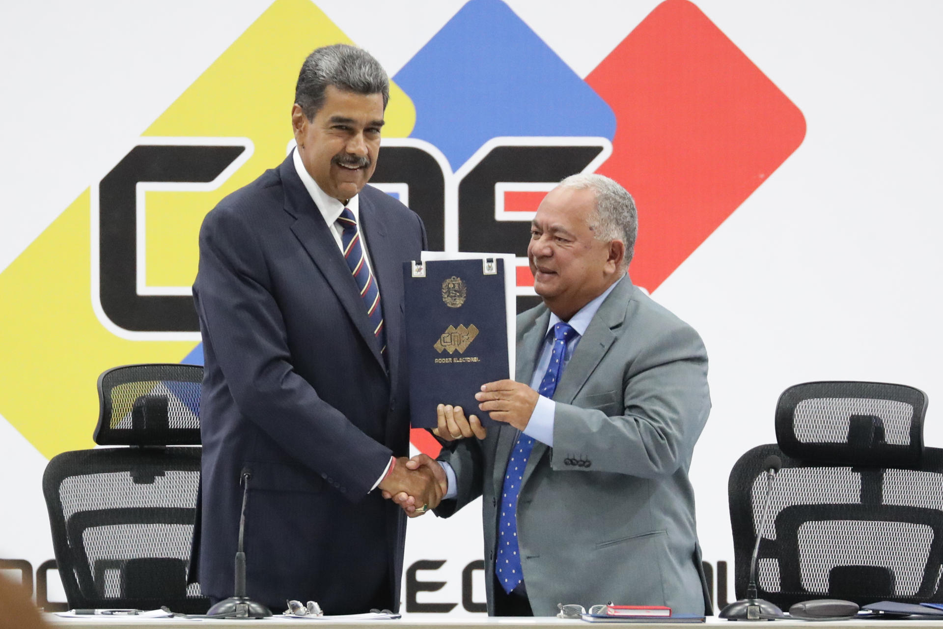 
                                 La comunidad internacional contra el fraude de Maduro 
                            