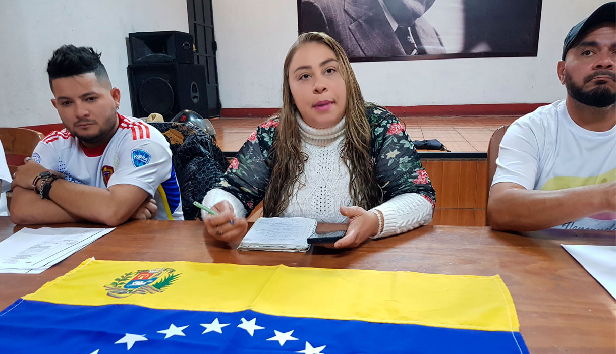 
                                 Venezolanos en Arequipa prevén nueva ola migratoria masiva si Nicolás Maduro sigue en el poder 
                            