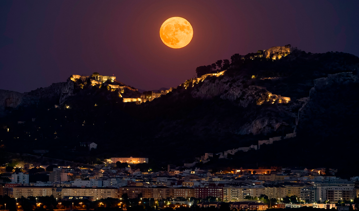 
                                 Superlunas 2024: desde agosto inicia una temporada de lunas llenas que se verán más grandes y brillantes 
                            