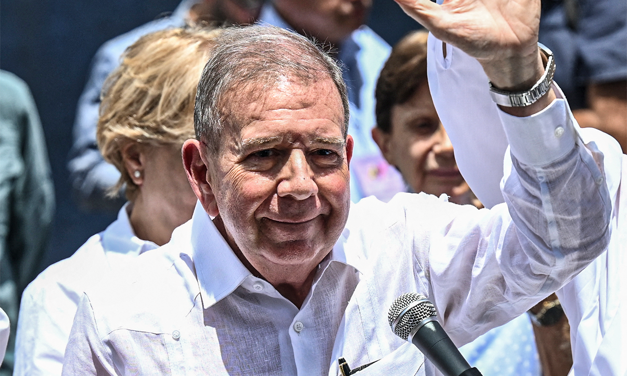 
                                 Argentina reconoce a Edmundo González Urrutia como “legítimo ganador y presidente electo” de Venezuela 
                            
