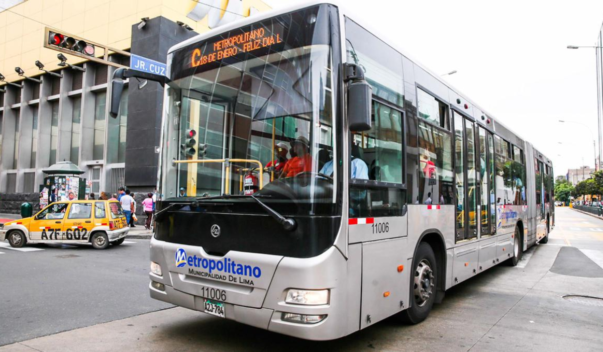 
                                 Metropolitano arrastra problemas desde hace 14 años: estos son los pedidos de los concesionarios y la ATU 
                            