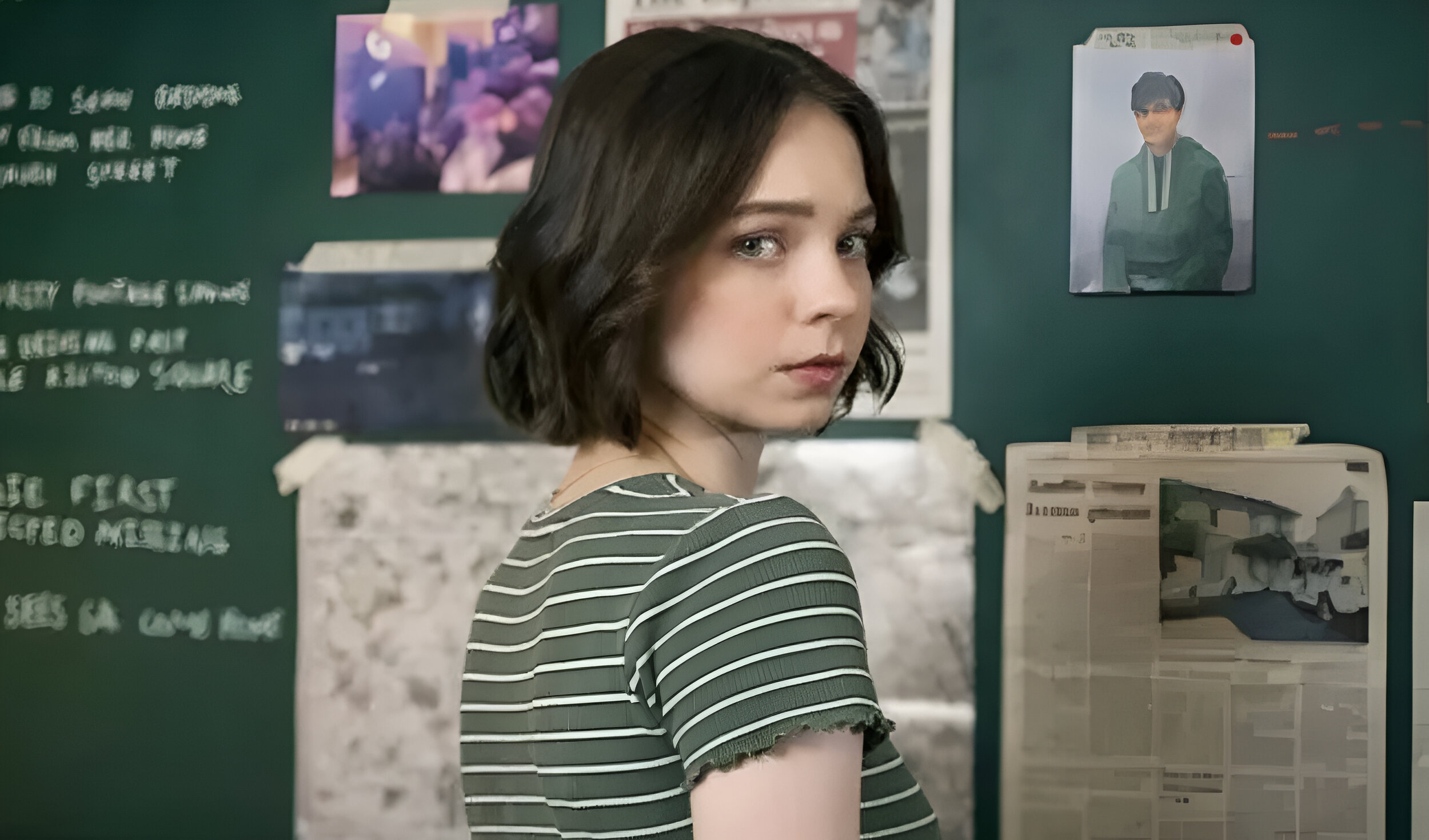 
                                 'Asesinato para principiantes': reparto de la serie juvenil de Netflix con Emma Myers 
                            