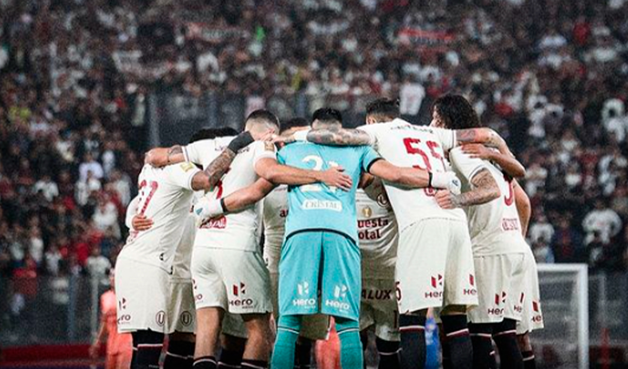 
                                 Universitario celebra 100 años: una vida llena de títulos, gloria y una hinchada que nunca abandona 
                            