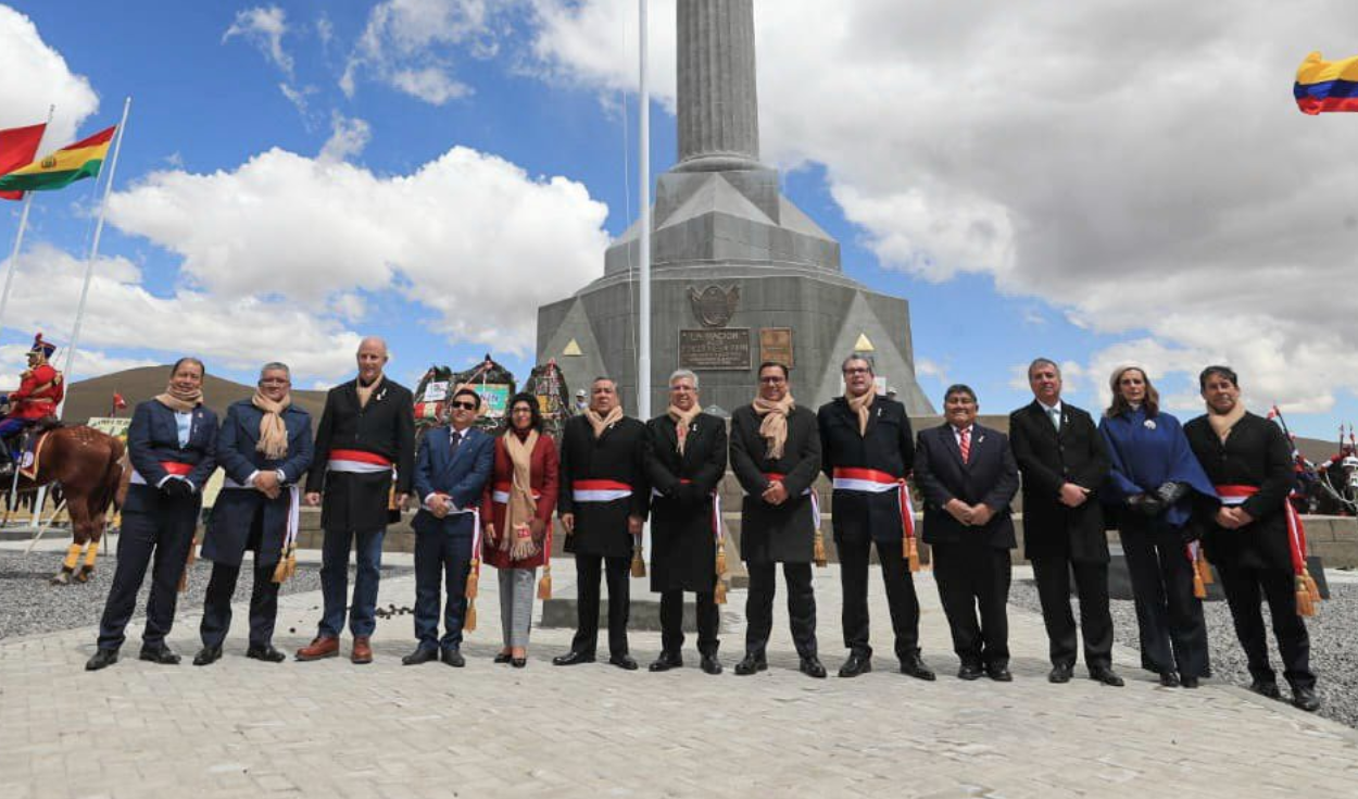 
                                 Piden rectificación al gobierno de Dina Boluarte por actos de discriminación en ceremonia de batalla de Junín 
                            