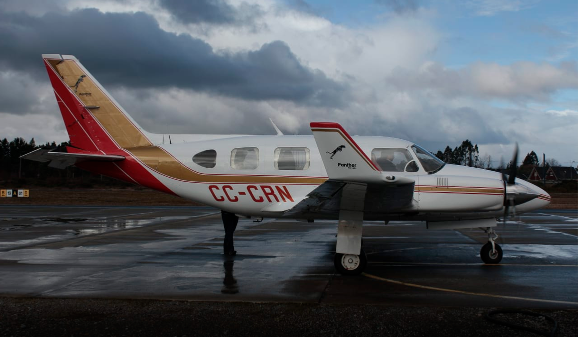 
                                 Cae avioneta en Chile: confirma 7 personas fallecidas en región Aysén 
                            