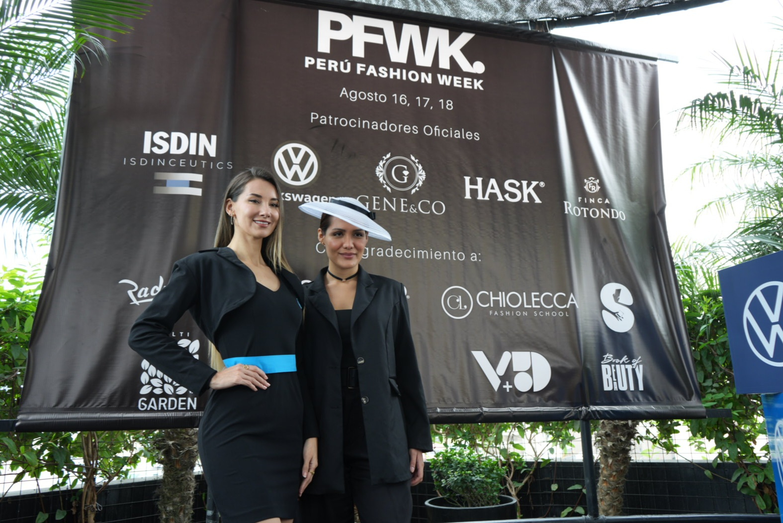 
                                 Peru Fashion Week International: Un evento que redefinirá la moda en nuestro país 
                            