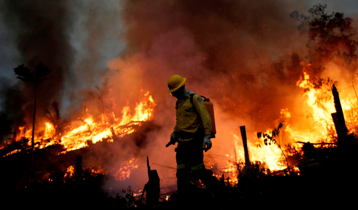 Fuerza Aérea del Perú alista aeronaves para extinguir ola de incendios forestales en Cajamarca y San Martín | Sociedad | La República